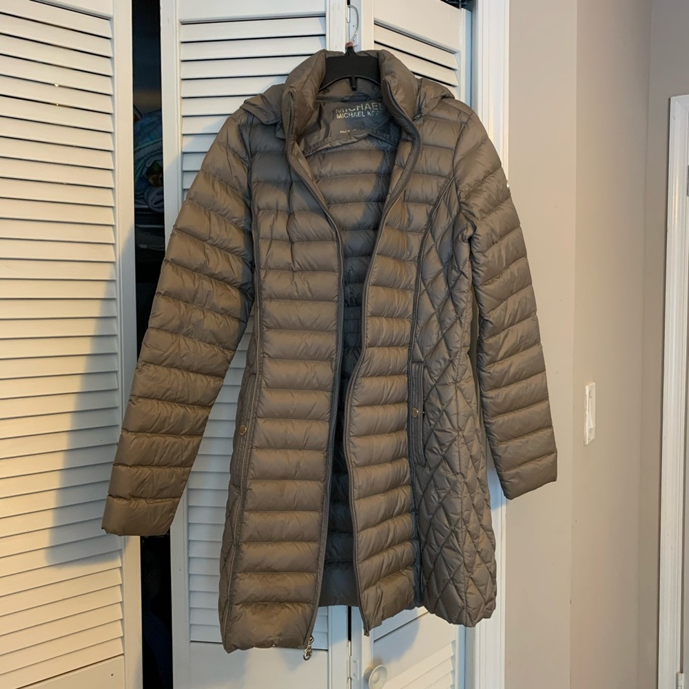 Michael Kors packable down puffer coat jacket taupe tan sz small MK like new